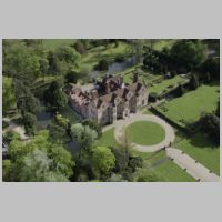 Moyns Park, photo by John Fielding, Wikipedia.jpg